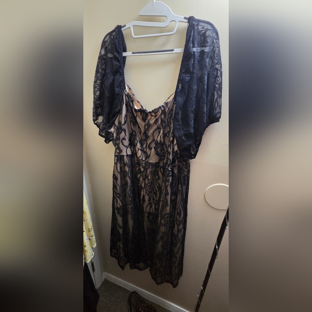 28/30 Black lace Dress